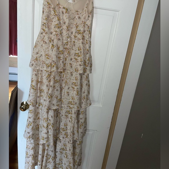 Neutral Floral Maxi Dress - Picture 4 of 5